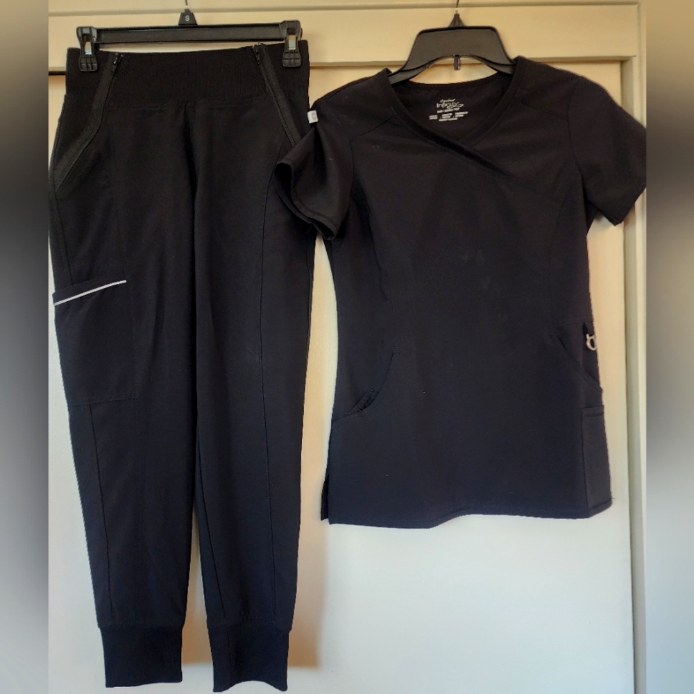 NWOT Cherokee Infinity Scrub Set